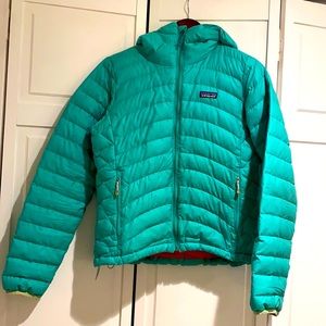 Patagonia Women’s Down Sweater Hoodie